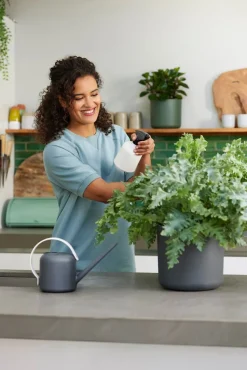 Elho Pflanzensprüher 'B. for soft' weiß 0,6 l D 9,5 x H 18,9 cm