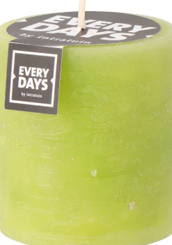 Everydays by Intratuin Stumpenkerze Rustic hellgrün 30 Std. D 7 H 8 cm