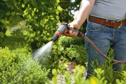 Gardena Classic Reinigungsspritze mit Frostschutztechnologie