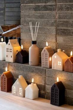 Intratuin Weihnachtsdeko Häuschen Ole grau mit Beleuchtung 9,5 x 5,5 x 11,5 cm