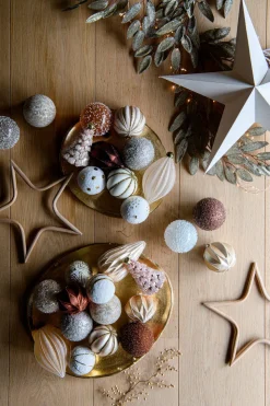 Intratuin Weihnachtskugel Vitu weiß / gold Punkte D 7 H 7 cm