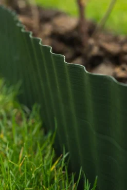 Nature Beeteinfassung 15 cm x 9 m grün